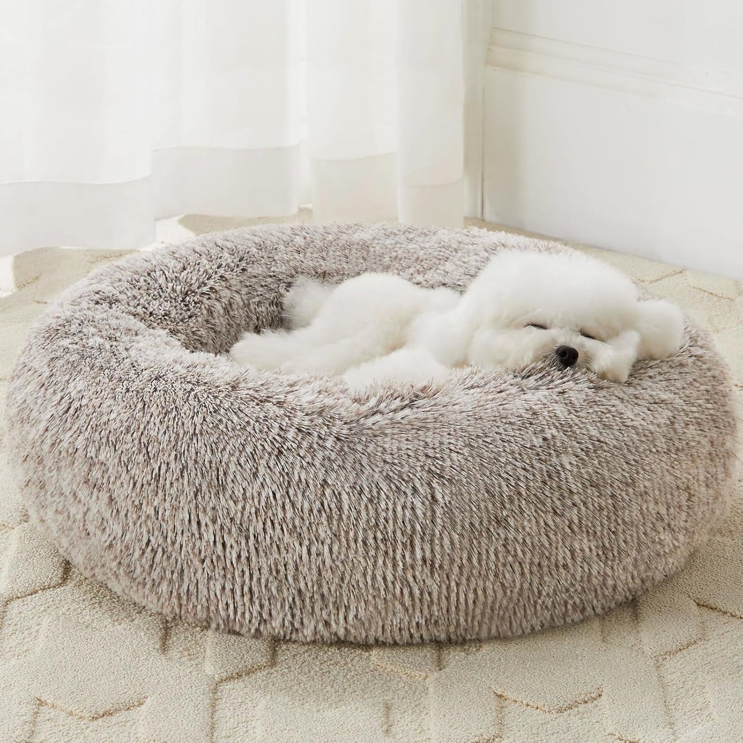 Donut Faux Fur Pet Bed (Multiple Colours)