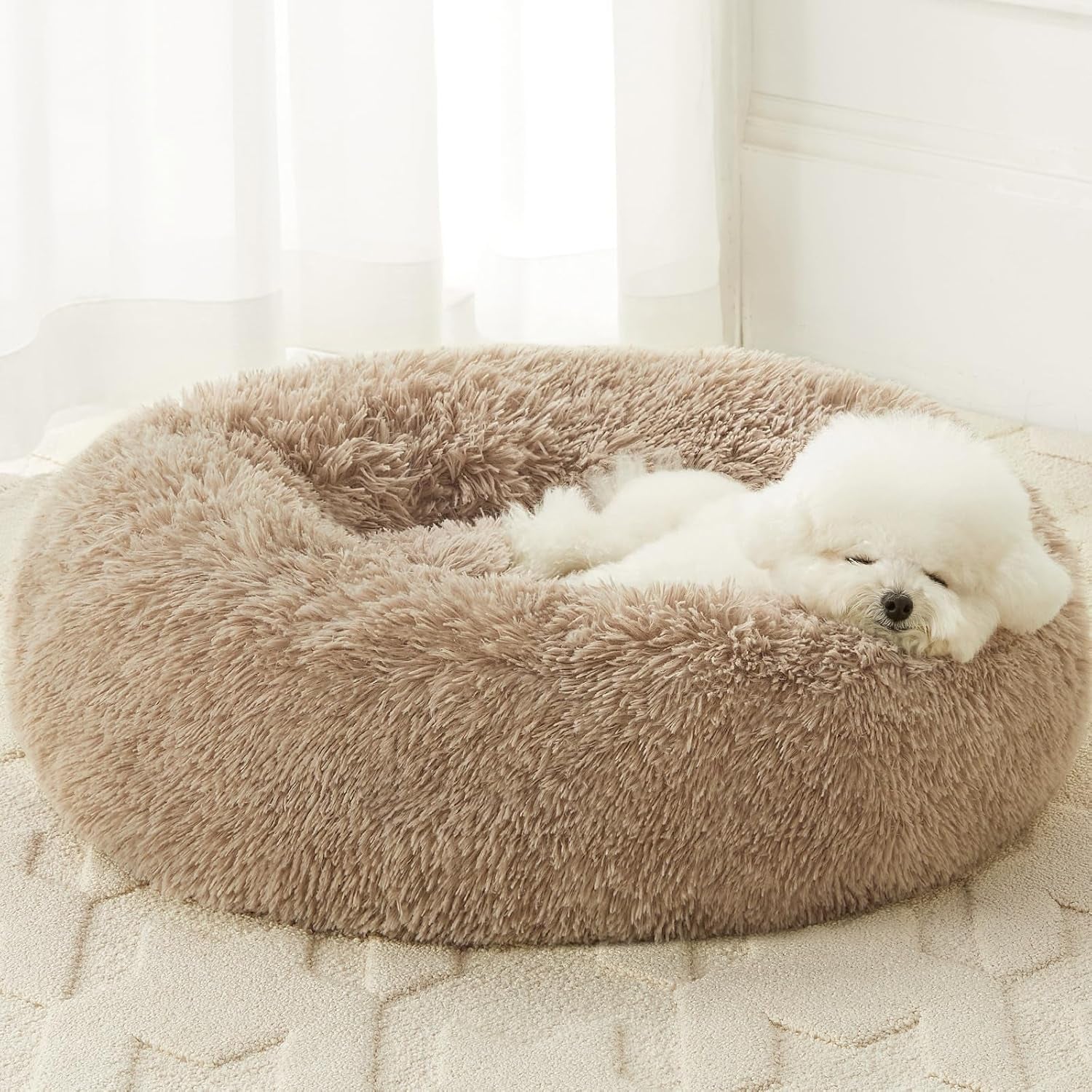 Donut Faux Fur Pet Bed (Multiple Colours)